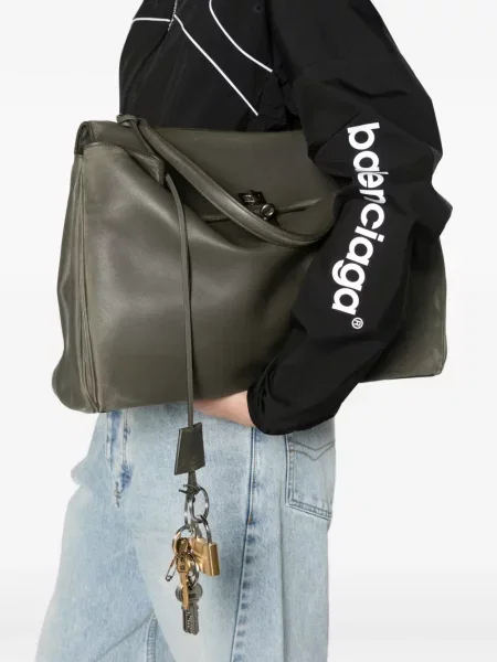 Zawieszka Balenciaga zielona