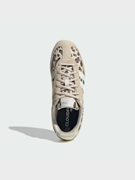 Повседневные кроссовки Adidas бежевые