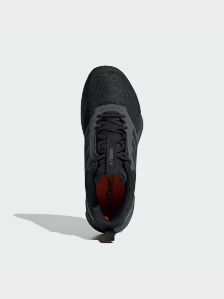 Переработанный кроссовки Adidas Terrex черные