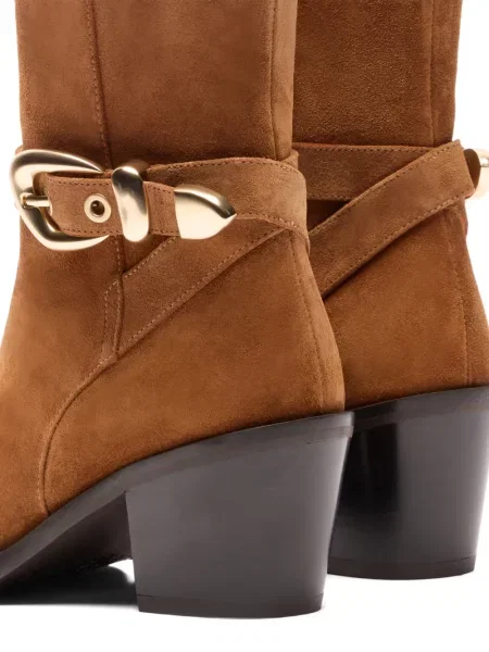Botine Stuart Weitzman din piele de căprioară cu cataramă maro