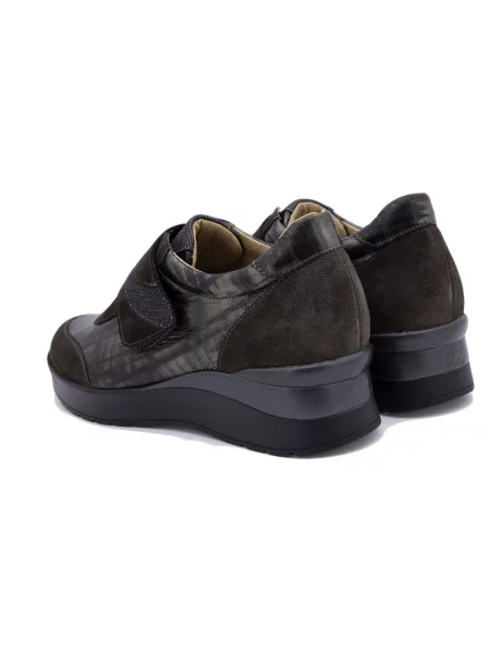 Pantofi Piesanto maro