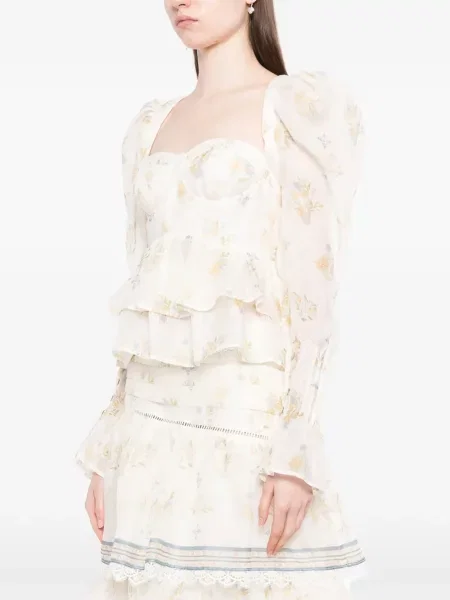 Bluzka w kwiaty We Are Kindred w kwiatki z nadrukiem biała