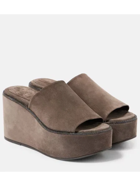 Sandale Brunello Cucinelli din piele de căprioară cu pană maro