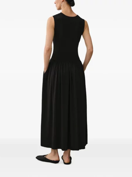 Rochie maxi Less fără mâneci negru