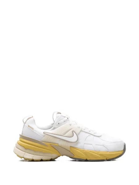 Sneakerși Nike Vomero alergare alb
