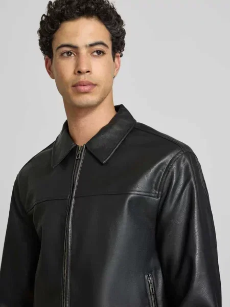 Kurtka o kroju regular fit w skórzanym wyglądzie model JACK' Only & Sons czarna