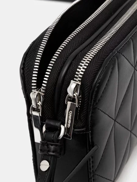 Calvin Klein чанта crossbody дамска от имитация на кожа черно