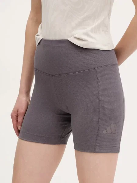 Къс панталон adidas ALL SZN RIB лилаво с изчистен дизайн с висока талия виолетово