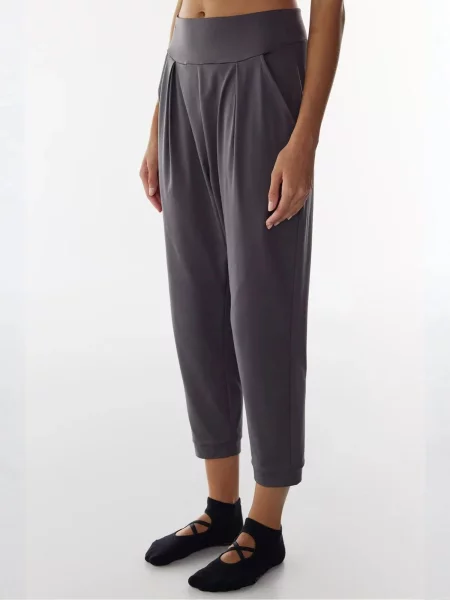 Penti Melltartó PENTI Wonder Sport-BH mit hohem Halt und Reißverschluss vorne Power Zip Front' fekete