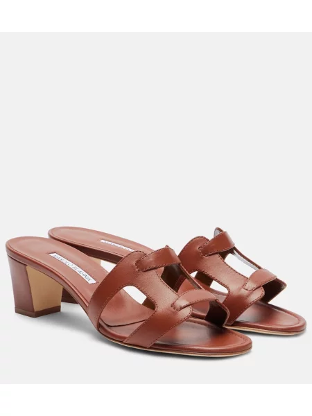 Papuci tip mules Manolo Blahnik din piele maro