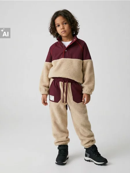 Sinsay Jogger kalhoty z materiálu sherpa s kontrastními vsadkami Active hnědá