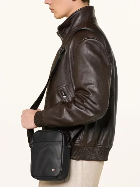 Saszetka Tommy Hilfiger czarna