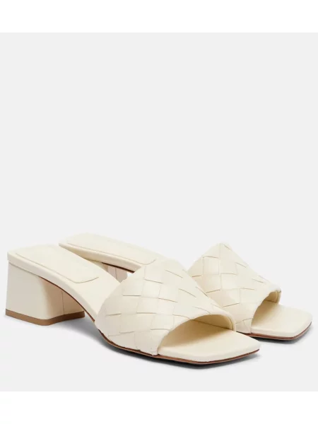 Papuci tip mules Bottega Veneta din piele alb