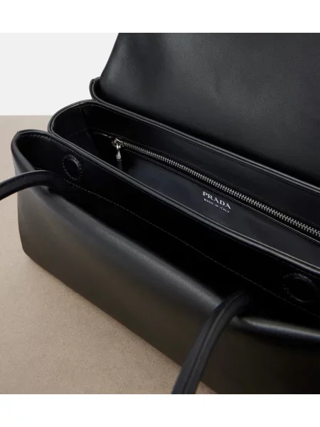 Geantă Prada din piele negru