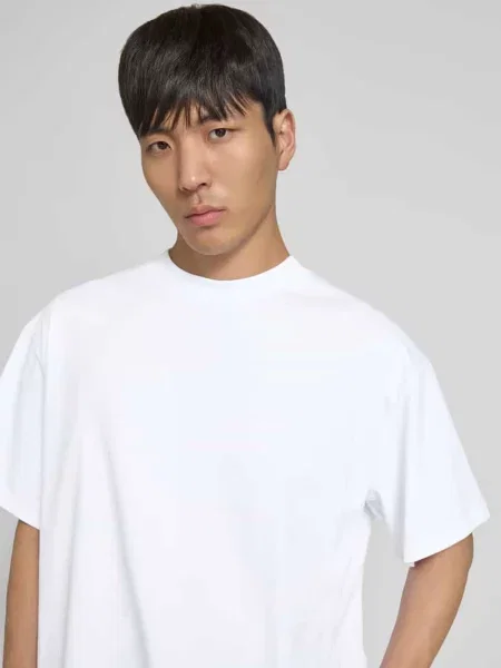 T-shirt o kroju relaxed fit z wyhaftowanym logo Won Hundred biała
