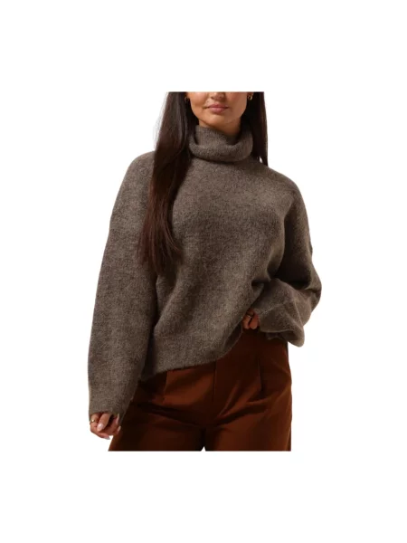 Sweter z golfem Gestuz brązowy