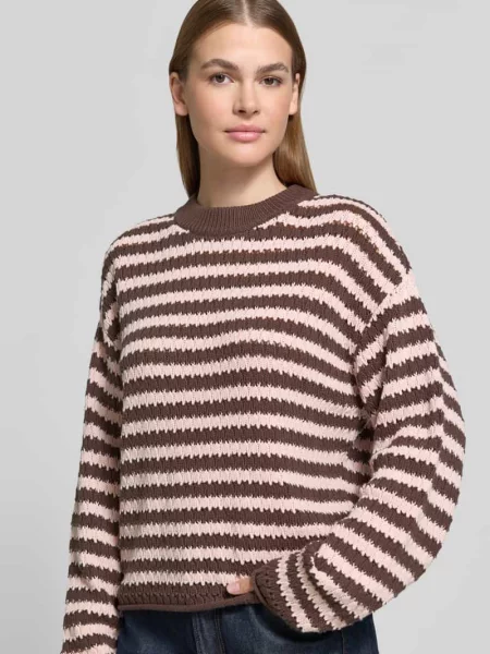 Sweter z dzianiny we wzór na całej powierzchni model PORTA' Y.a.s
