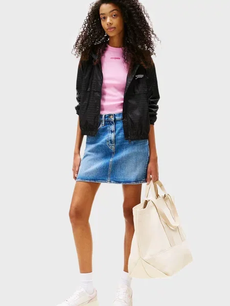 Жакардова джинсова куртка Tommy Jeans чорна