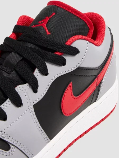 Кожаные кроссовки Jordan Air Jordan 1 серые