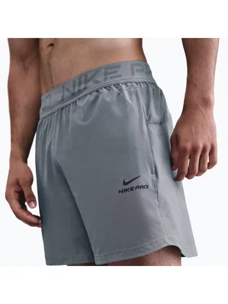 Pantaloni scurți pentru bărbați Nike Pro Training Dri-Fit 6" smoke grey/black negru