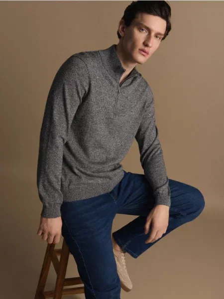 Свитер Reserved с воротником стойка серый