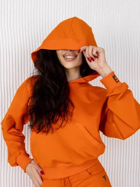 Яркое женское худи помаранчева