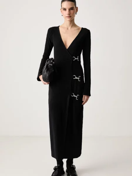 The Ragged Priest rochie din cu negru