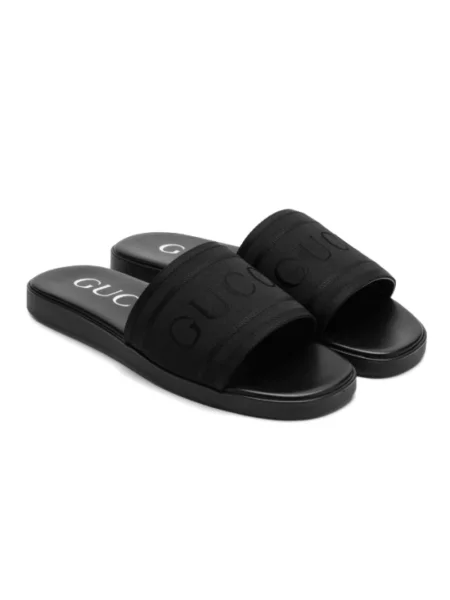 Klapki Gucci skórzane z logo czarne