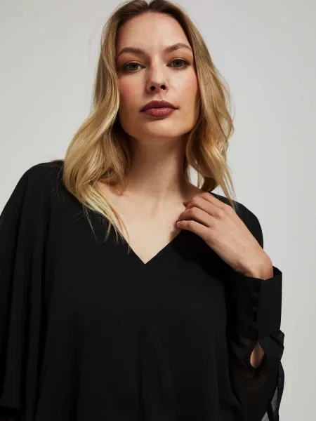 Cămașă Moodo cu decolteu în V plisată cu volane negru