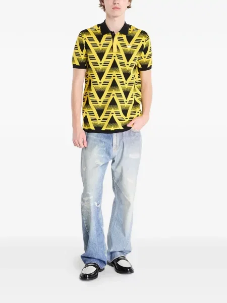 Dlouhé běžecké boty Adidas Terrex s krátkými rukávy s výstřihem do v černé