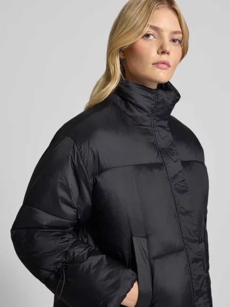 Kurtka pikowana o kroju regular fit ze stójką model ALLIE' Noisy May czarna