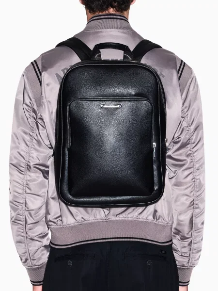 Рюкзак Armani Exchange черный