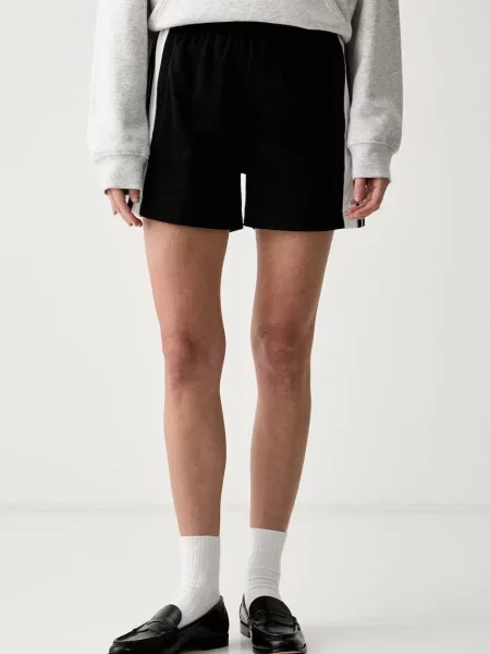 Kratke hlače adidas Originals črna