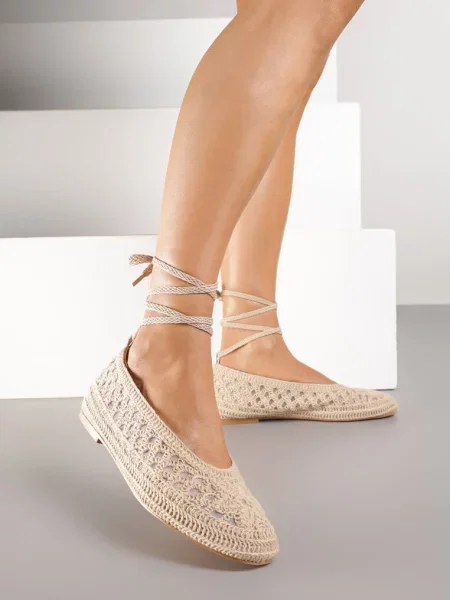 Balerini Ernelia închis bej