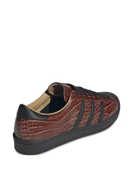 Pantaloni scurți Adidas cu șireturi din dantelă cu dungi maro