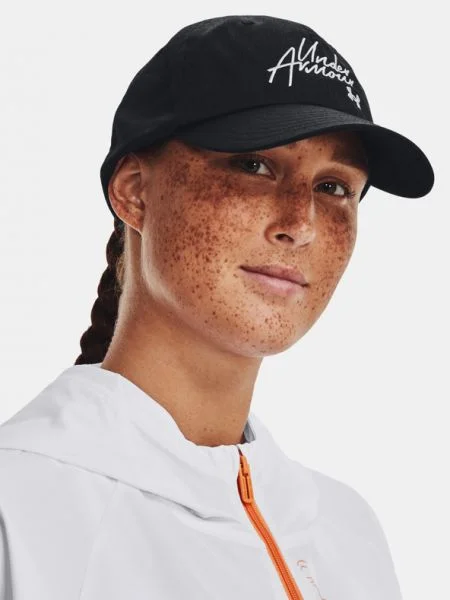 Шапка с козирка Under Armour Favorites с апликация черно