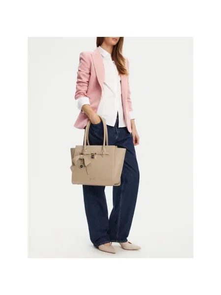 Zawieszka Nine West beżowa