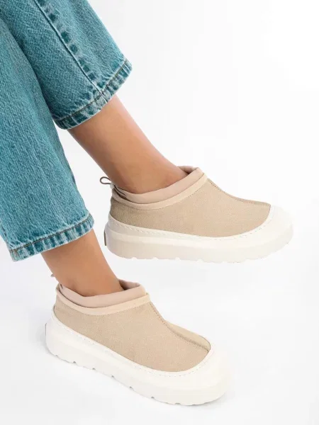 Botine Shoeberry din piele de căprioară bej