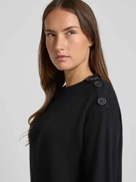 Sukienka o lejącym kroju z dzianiny z mieszanki model ‘SABA’ Vero Moda czarna