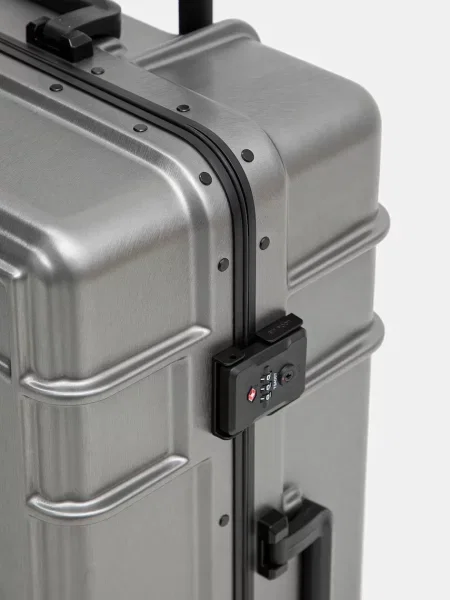 Чемодан Eastpak