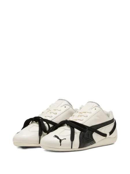 Sneakerși Puma din piele alb
