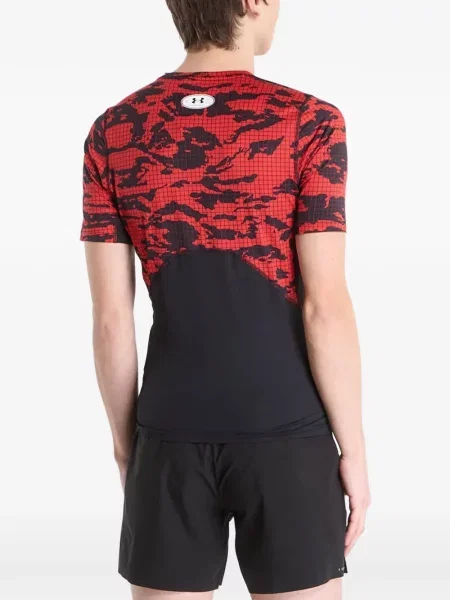 Scurt tricou Under Armour roșu