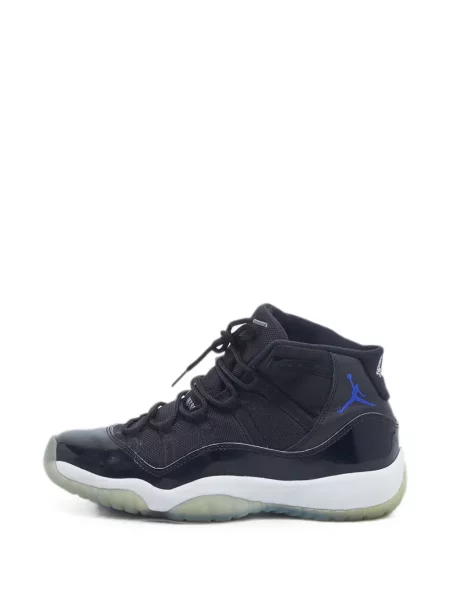 Top Jordan retro negru