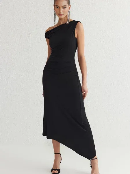 Trendyol Rochie de seară negru