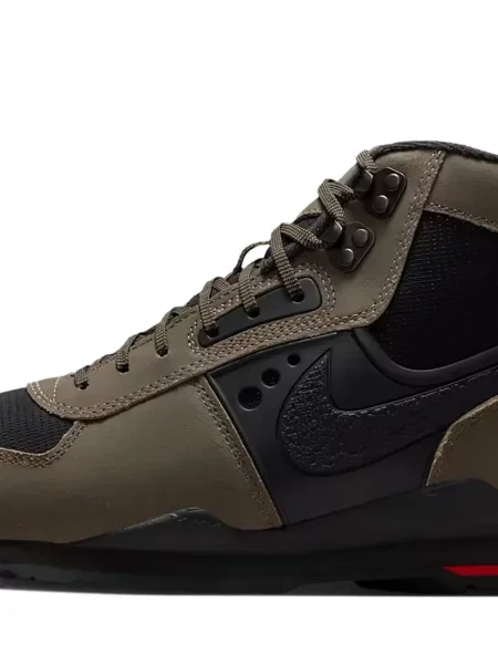 Маратонки Nike Air Force 1 с връзки с дантела със сърца черно