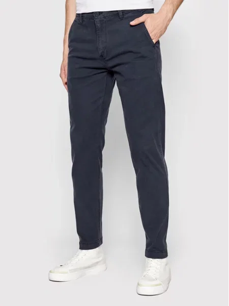 Chino hlače Levi's® modra