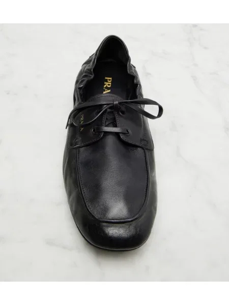 Pantofi loafer Prada din piele negru