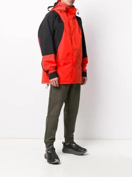 Яке The North Face червено