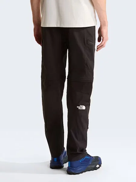 Зауженные спортивные шорты The North Face черные