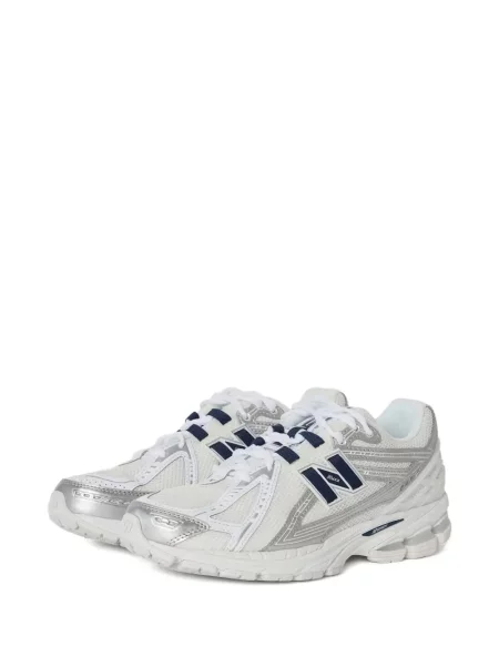Маратонки New Balance бяло